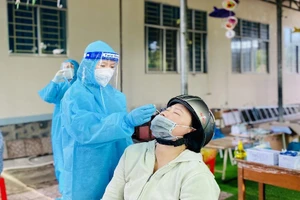 Thư gửi ba mẹ của cô sinh viên y khoa Cần Thơ nơi tuyến đầu chống dịch