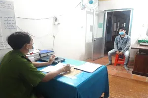 Võ Duy Tân tại cơ quan công an. Ảnh: CACC