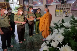 Giám đốc công an tỉnh An Giang thay chiến sĩ tuyến đầu làm tròn đạo hiếu