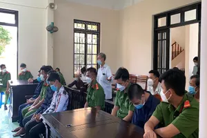 Công an phủ định lời tố cáo ép cung của bị cáo chưa thành niên