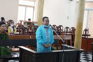 Vụ cựu cán bộ hải quan buôn lậu đường: Lời khai đồng phạm