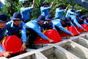 Đồng Tháp an táng 80 hài cốt liệt sỹ quân tình nguyện và chuyên gia hy sinh ở Campuchia