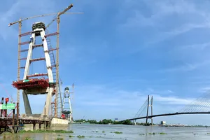 Thi công cầu Mỹ Thuận 2 xuyên tết