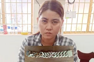 Qua chơi tết, trộm luôn lắc vàng 4,1 lượng của em họ