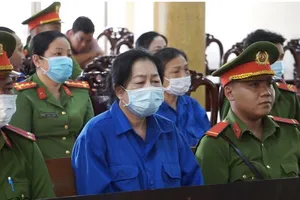 Xét xử lại vụ bà trùm buôn lậu Mười Tường tổ chức cho đàn em trốn đi nước ngoài