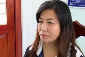 Trộm tiền trên ứng dụng điện thoại của bạn nhậu để đánh bạc online