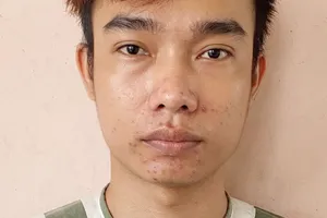 Dọa tung ảnh nhạy cảm để cưỡng ép người yêu