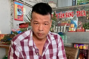 Bị phát hiện quan hệ bất chính còn tống tiền chồng nhân tình