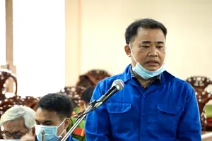 Bị cáo chi 20 tỉ điều chuyển ông Đinh Văn Nơi bị phạt 11 năm tù