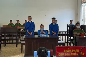 Mở 100 tài khoản ngân hàng giúp người Malaysia rửa tiền