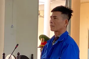 Bênh mẹ, con trai bị cha đâm chết