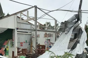 Kiên Giang: Sập 10 căn, tốc mái 27 căn nhà do ảnh hưởng bão số 1