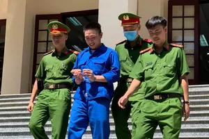 Shipper trả lời 'không dám' nhưng sau vẫn nhận vận chuyển 'hàng' nên lãnh án chung thân