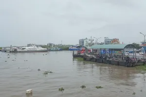 Ảnh hưởng bão số 3 làm chìm tàu cá ở Kiên Giang