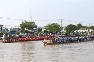 Nhiều hoạt động hấp dẫn tại lễ hội Ok Om Bok tỉnh Trà Vinh