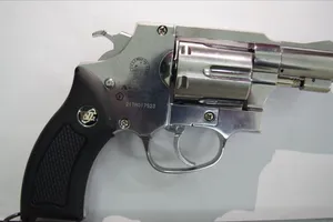 Khởi tố thanh niên mang súng đồ chơi doạ nhân viên quán karaoke