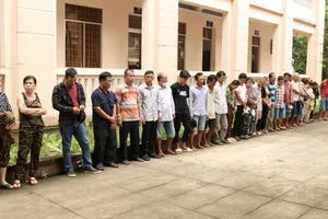 Trà Vinh: Triệt phá tụ điểm lắc tài xỉu quy mô hàng trăm triệu 