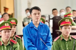 Bênh mẹ, thanh niên tưới xăng đốt chết người và phải lãnh án tử hình