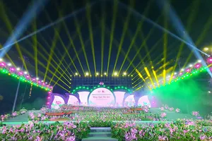 Rực rỡ Lễ hội Sen Đồng Tháp năm 2024