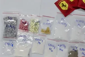 An Giang: Bắt 4 người mua bán ma tuý núp bóng tiệm tạp hoá