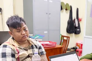 Dùng hung khí tấn công công an giải vây cho tội phạm bị truy nã