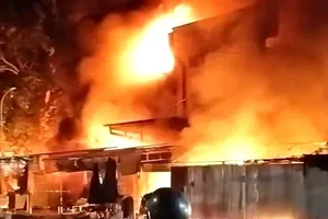 Cháy chợ Mỹ Đức ở An Giang, thiệt hại tiền tỉ