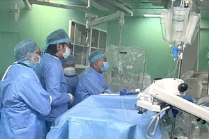 Can thiệp nội mạch cứu sản phụ băng huyết sau sinh nguy kịch 