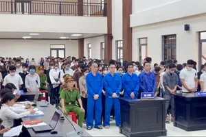 Xét xử 61 bị cáo làm hơn 1.000 bằng, chứng chỉ giả của 2 trường đại học