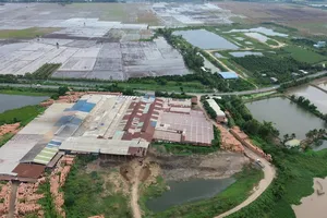 Công ty Xây lắp An Giang khai thác đất vi phạm vào vùng quy hoạch