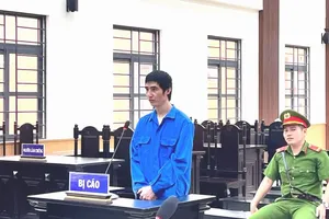 Nhân viên bán hàng tham ô tài sản hàng trăm triệu đồng đi đánh bạc