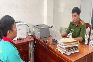 Nhân viên giao hàng báo tin giả bị cướp để có thời gian nghỉ ngơi