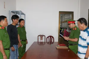 Bắt giữ 'đại ca xã đảo' thu tiền bảo kê tôm 2.000 đồng/kg