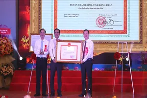 Đồng Tháp: Huyện Thanh Bình đạt chuẩn huyện nông thôn mới 