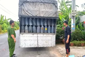 Ngăn chặn hơn 13 tấn dầu ăn đã qua sử dụng chuẩn bị tiêu thụ