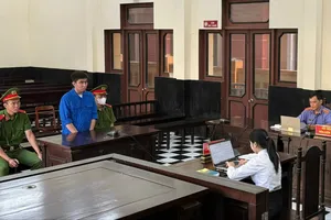 Bị phạt 18 năm tù vì qua Campuchia lừa đảo người Việt Nam