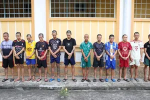 Bị la rầy, nhóm thanh niên chém trọng thương người đàn ông 62 tuổi