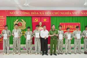 Công an TP Cần Thơ công bố quyết định đặc xá cho 46 phạm nhân