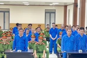 An Giang: Tuyên án 'Hiếu Xì Po' cùng 18 đồng phạm tổ chức đánh bạc