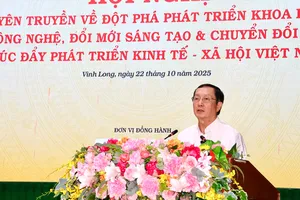 Đẩy mạnh khoa học, công nghệ và chuyển đổi số để phát triển bền vững