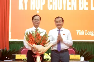 Làm sao xác định chủ tịch tỉnh không phải người địa phương?