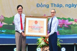 Đồng Tháp đón nhận Bằng xếp hạng di tích quốc gia đặc biệt Mộ Cụ Phó bảng Nguyễn Sinh Sắc