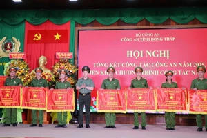 Thứ trưởng Bộ Công an Lê Văn Tuyến chỉ đạo tăng cường đấu tranh tội phạm khu vực biên giới ở Đồng Tháp