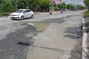 Nhếch nhác trên con đường ngàn tỉ