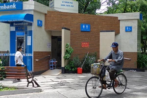 Hành trình văn minh từ... nhà vệ sinh công cộng 