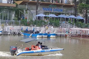 Đường sông không dành cho du lịch?