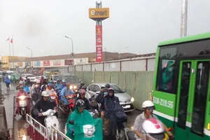 Dỡ cầu Hang Trong cũ, xây cầu mới