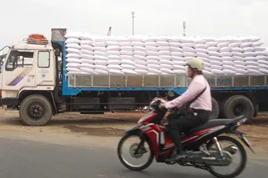 Tăng mức xử phạt xe chở quá tải