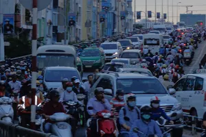 Gần 90 tỷ đồng mở rộng mặt cầu Kênh Tẻ