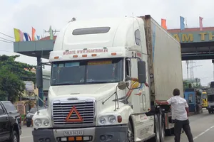 Điểm cân xe tại Trạm thu phí An Sương... 'chết đứng'!