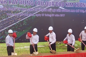 Bắt đầu xây cầu qua đảo Kim Cương